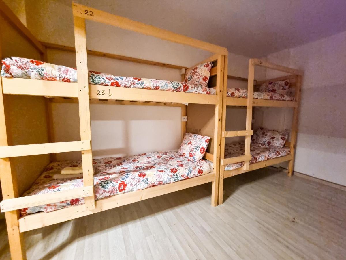 Unique City Hostel 100 Meters From Beach Ларнака Экстерьер фото