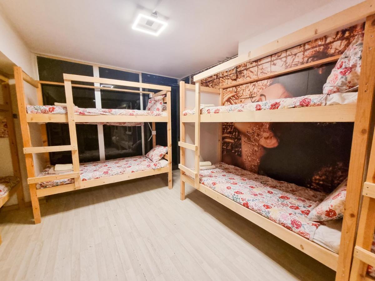 Unique City Hostel 100 Meters From Beach Ларнака Экстерьер фото